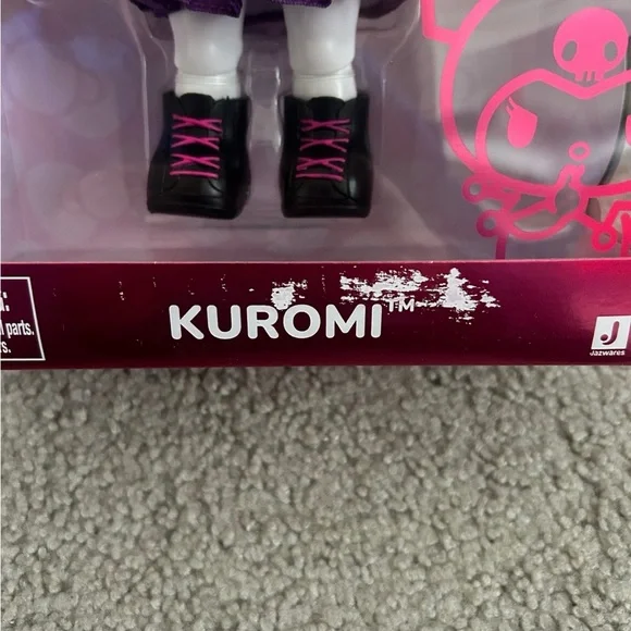 SOLD - Hello Kitty - Picture 4 of 12